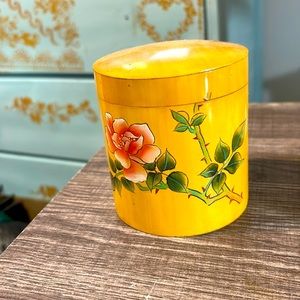 Vintage Chinese bamboo hand painted round 4 inx4 in box .